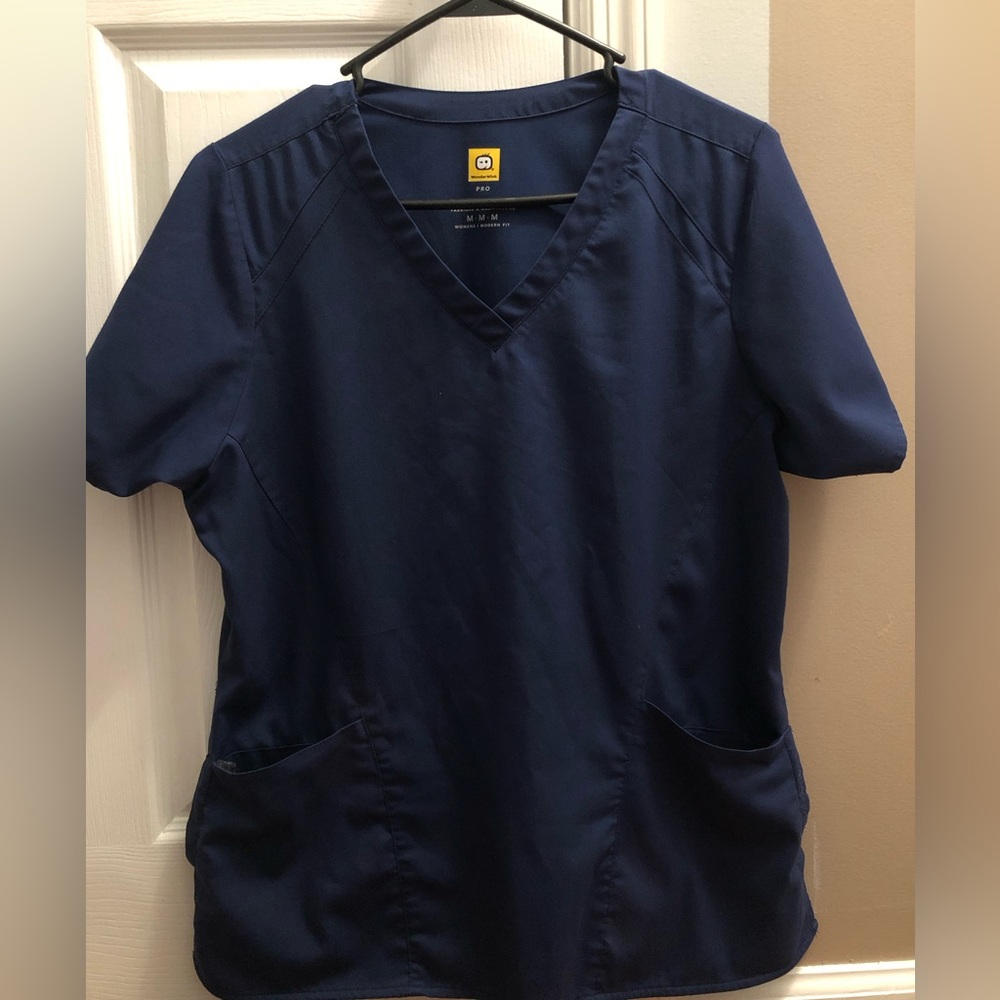 Wonder Wink Scrub Top